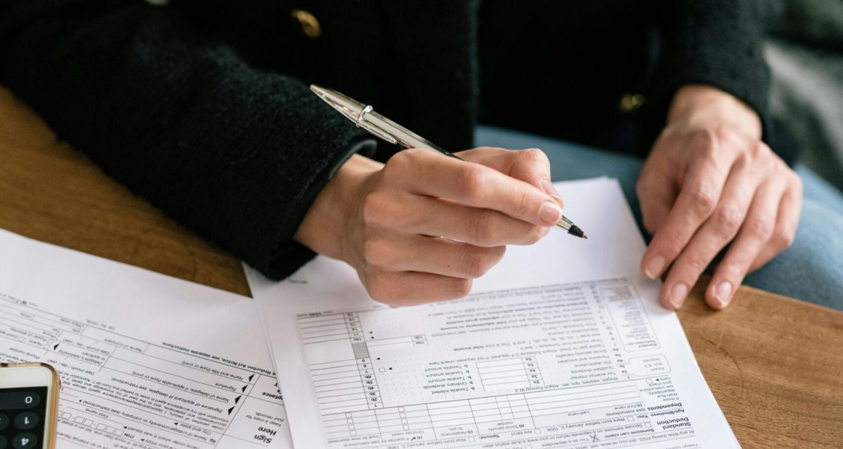 pexels-leeloothefirst-7247401